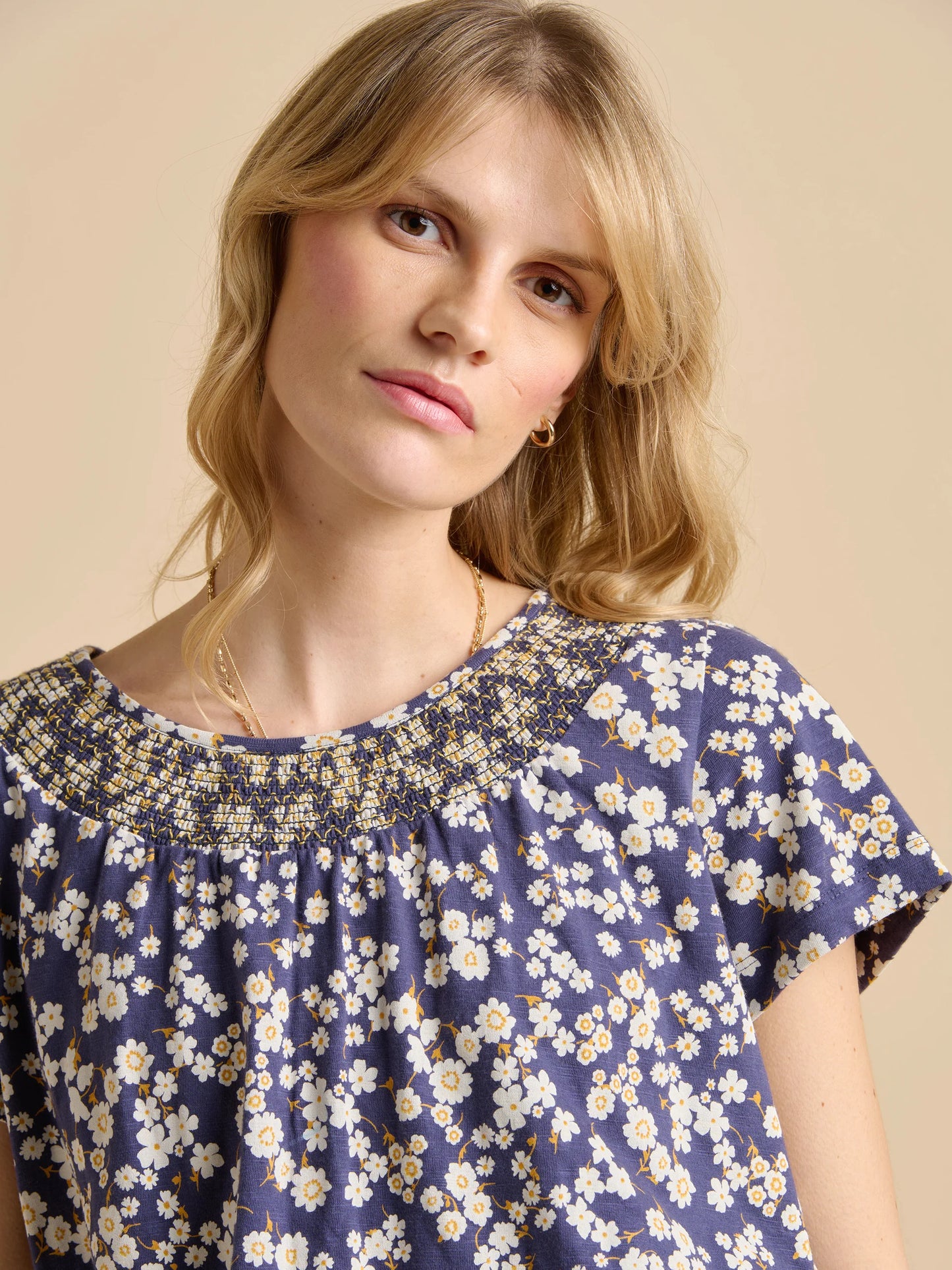 Floating Daisy T-Shirt | Brakeburn
