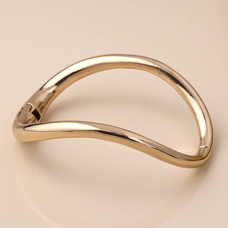 POM Golden Plated Simple Curve Bangle