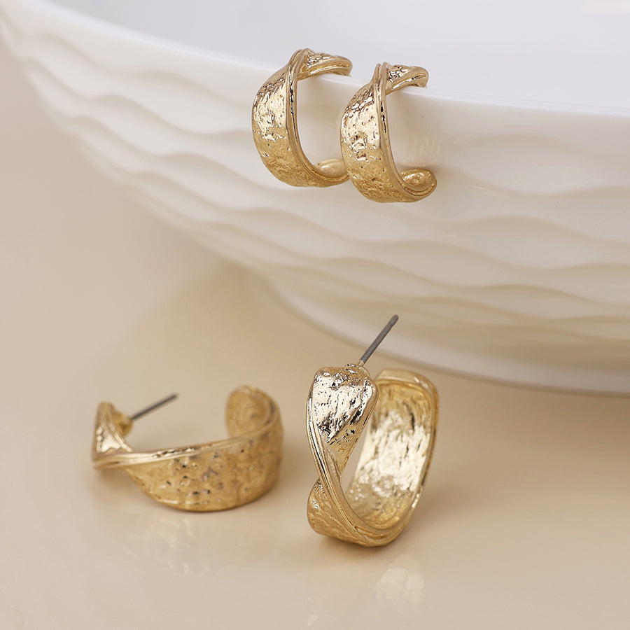 POM Molten golden worn textured twist hoop duo
