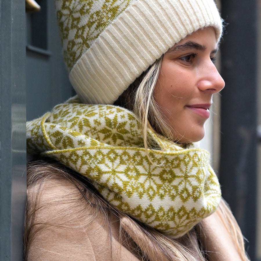 Pom Olive and cream scandi starflower snood